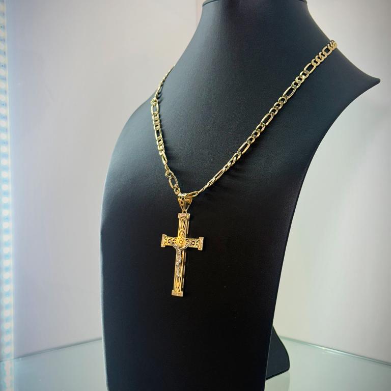 Cadena Figaro con Crusifijo